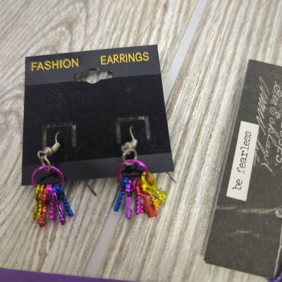 Bundle of PRIDE Rainbow Costume Fashion Jewelry Lot - Picture 2 of 5